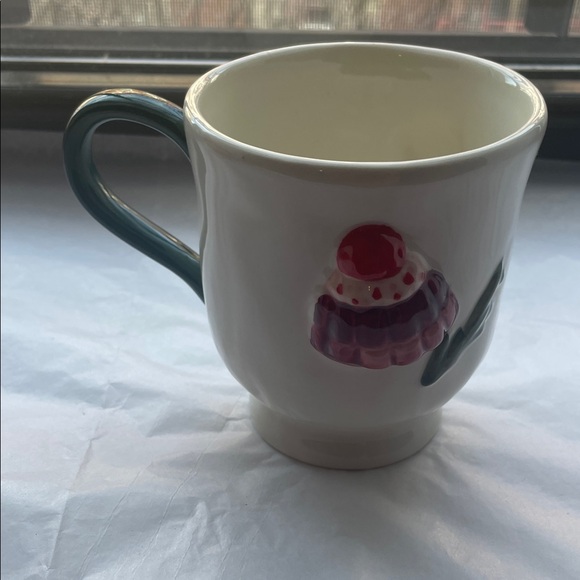 ❤️NWT Anthro Mug with Cake Design - White and Green - Picture 3 of 5